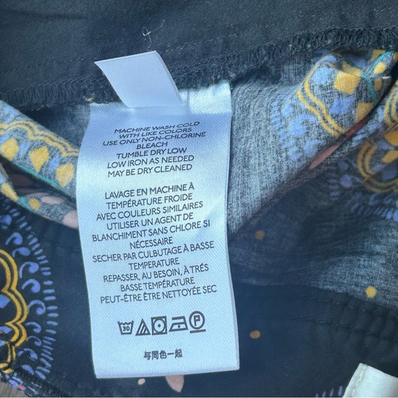 Maeve Anthropologie Abstract City Shorts. Size 4. Excellent condition. - Picture 7 of 8
